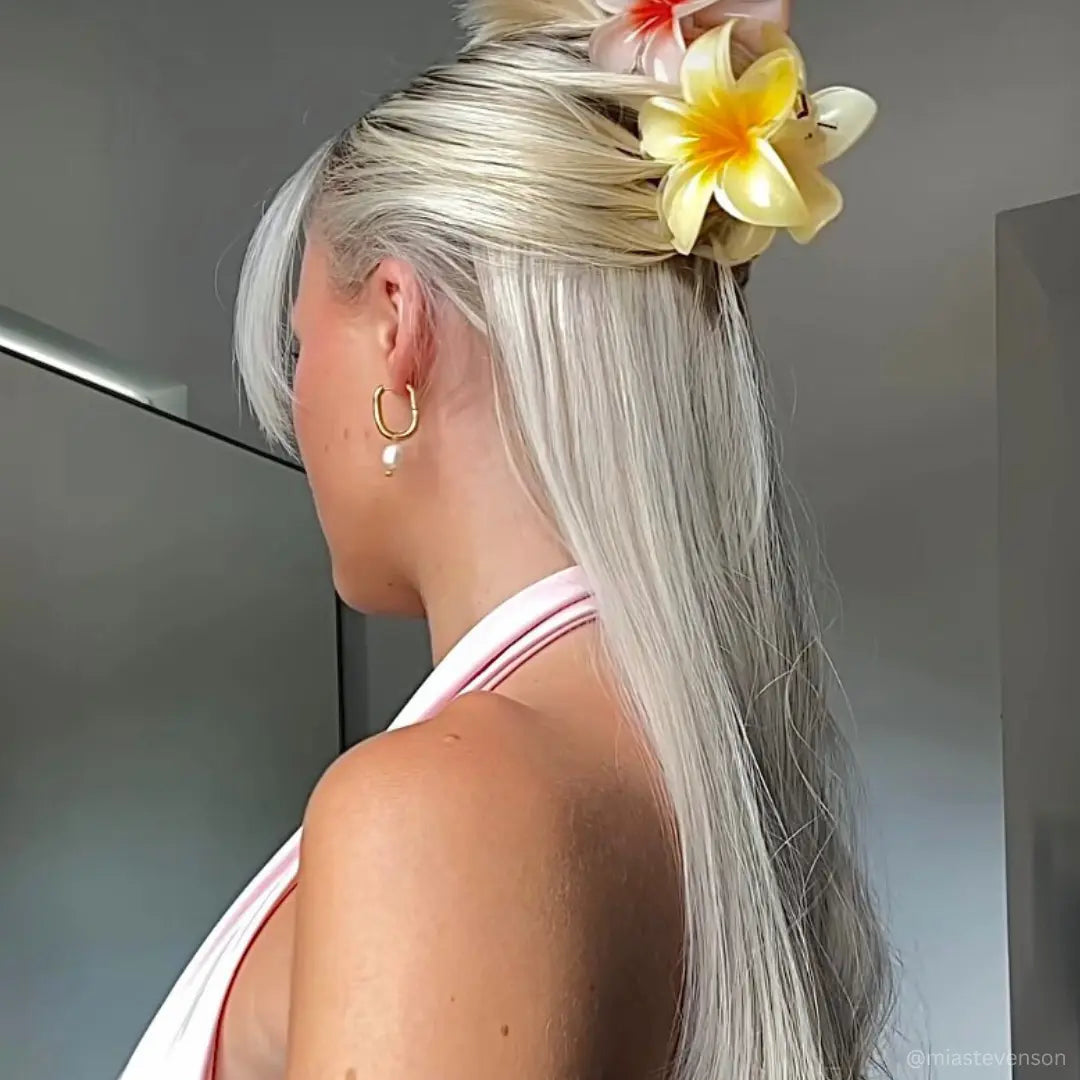 Blooming Beauty: Why The Flower Claw Clip Is The Hottest Trend This Summer