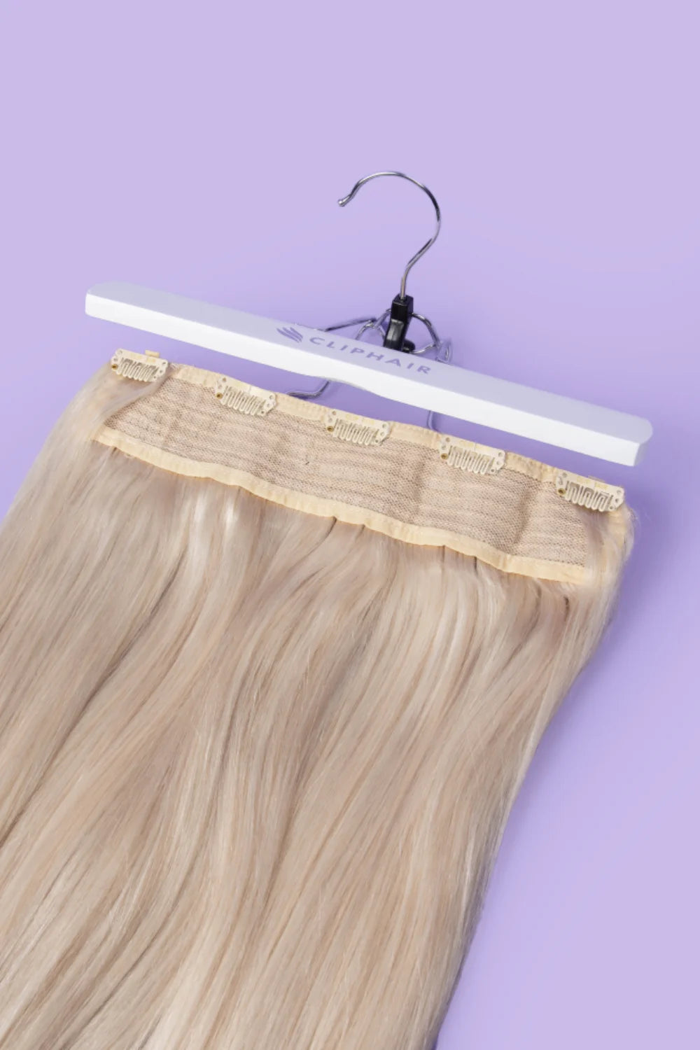 Hair Extension Hanger with hair extensions